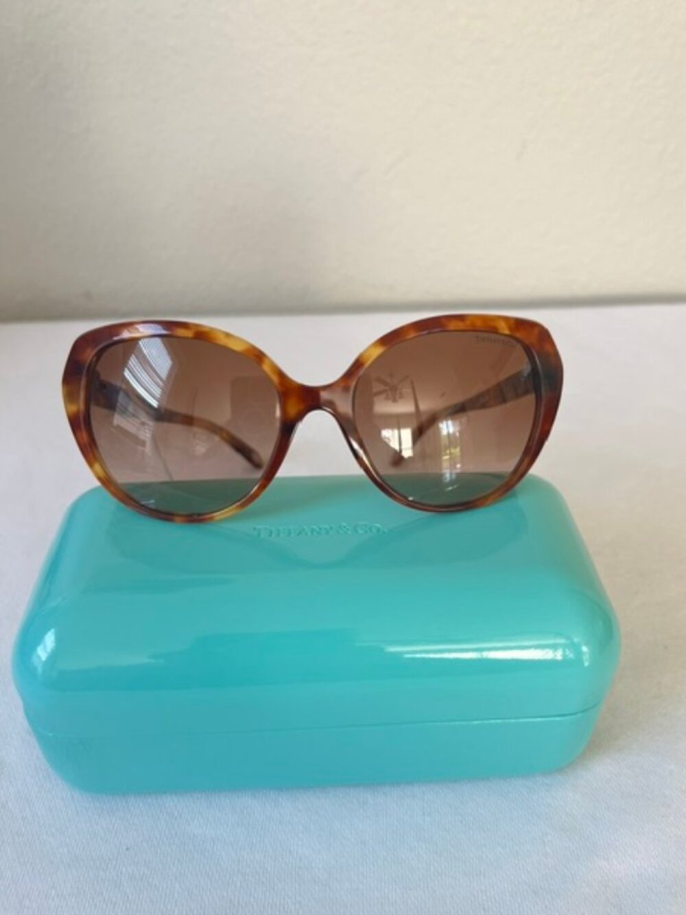 Tiffany & Co. TF4088 Womens Sunglasses Color:80303B LIGHT HAVANA